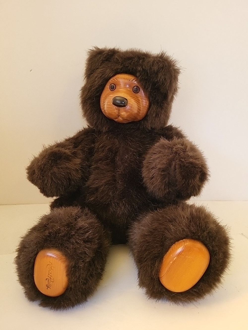 1989 Rabert Raikes Applause 12"Teddy Bear with Wood Accents